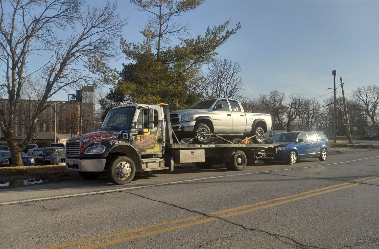 Iowa First Call Towing 00